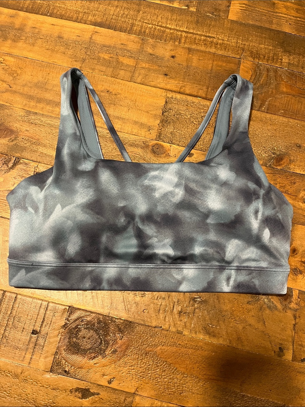 Athleta Lined Everyday Strappy Sports Bra in Cloud Gray ~ Small